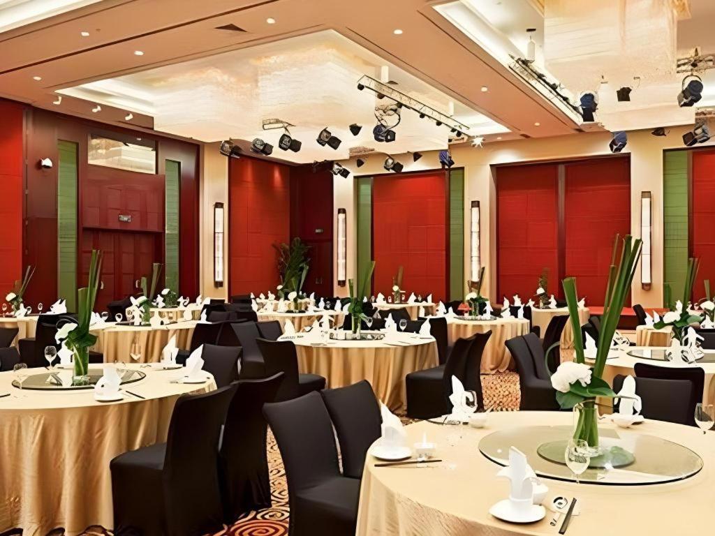 Crowne Plaza Shanghai Pudong By Ihg Exterior foto